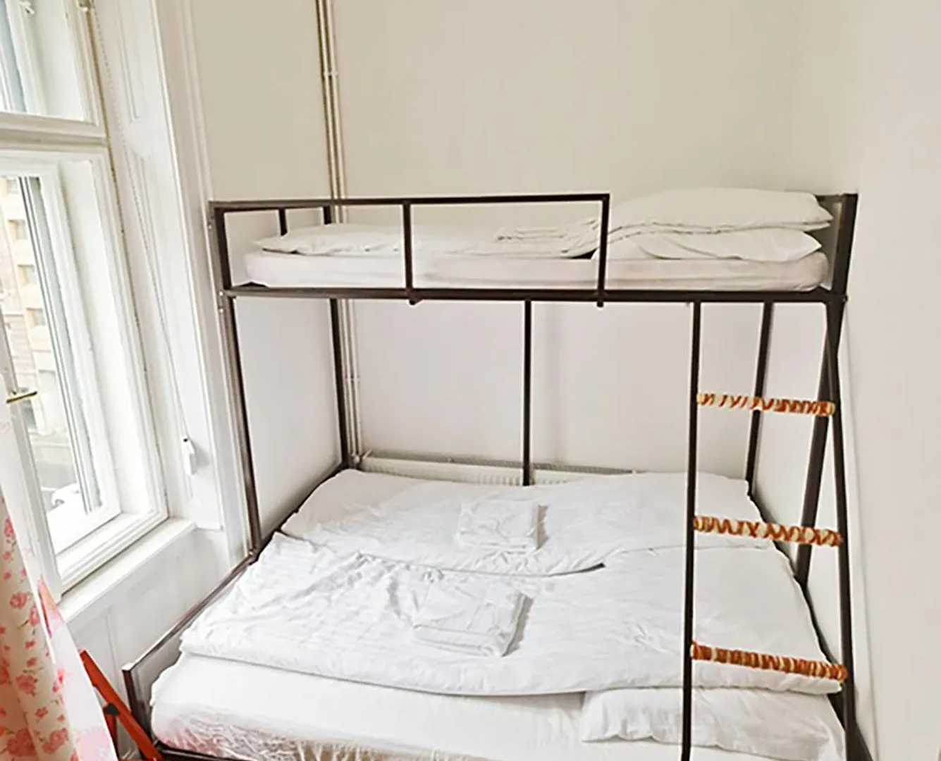 Centre Sunshine Bedroom Room Season 5 부다페스트 아파트